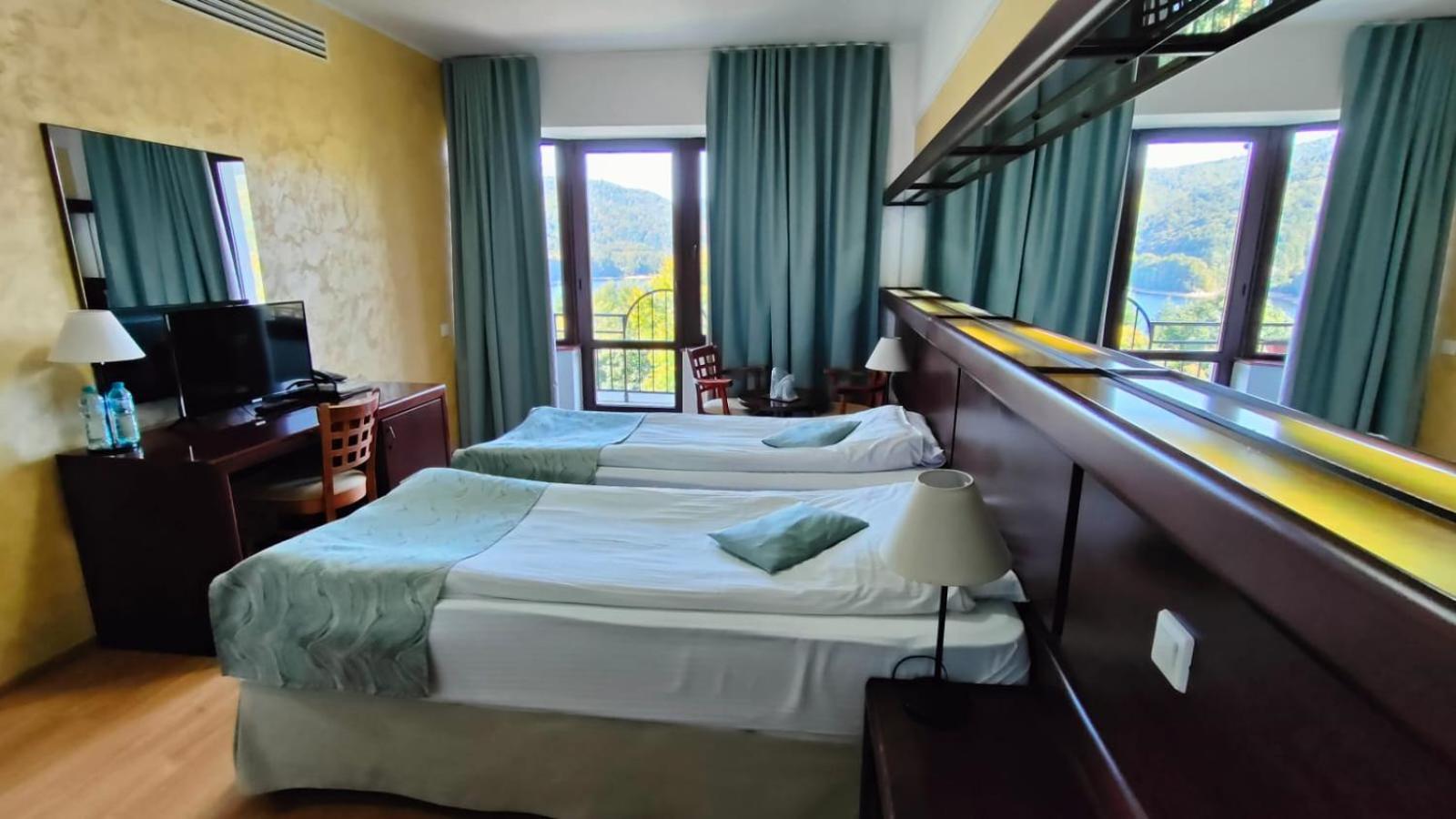 Hotel Valea Cu Pesti Capatineni-Ungureni